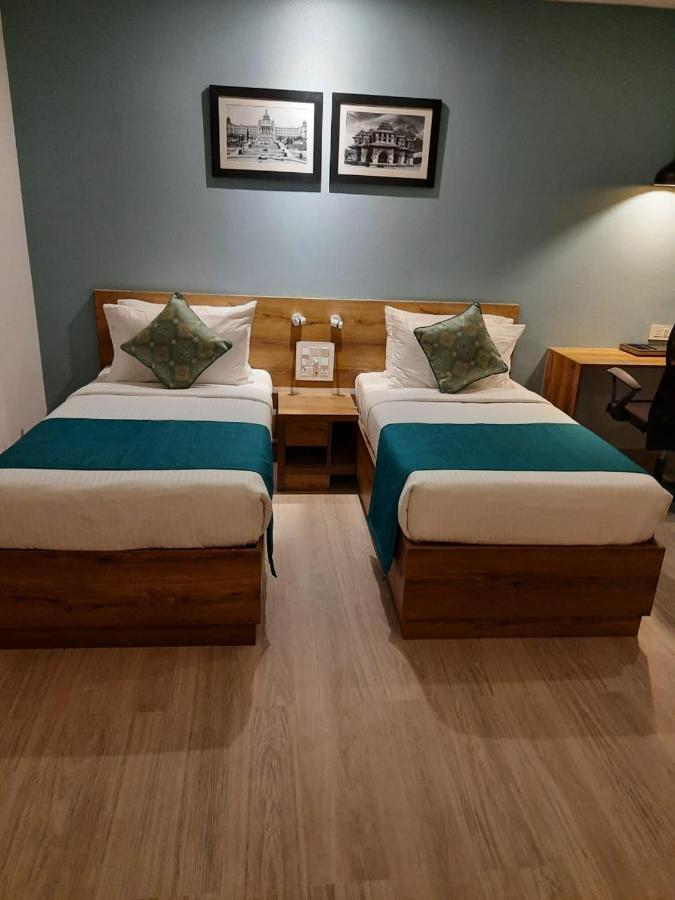 Regenta Inn Grand Koramangala By Royal Orchid Hotels Bangalore Dış mekan fotoğraf